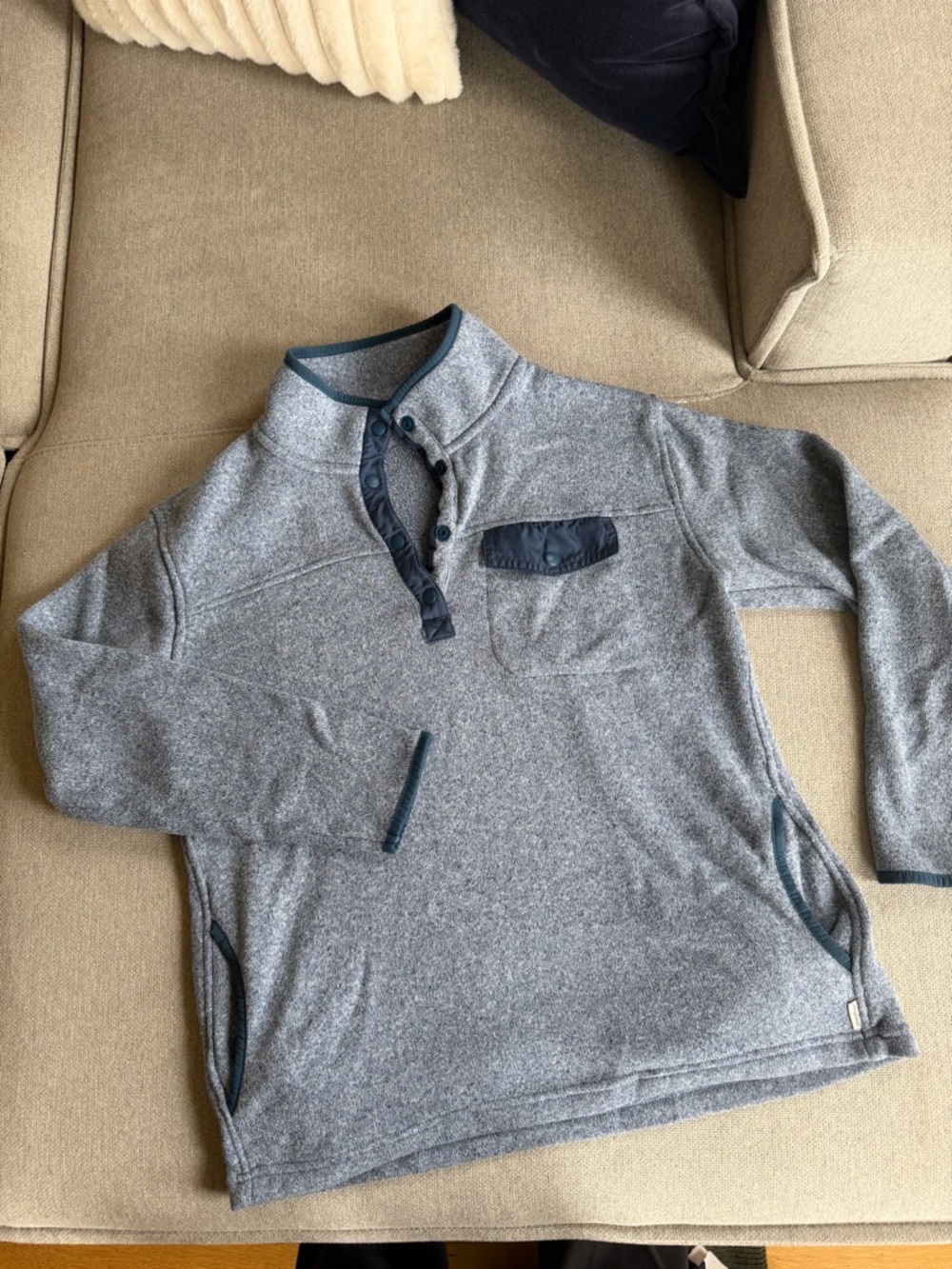 Women’s Blue Pullover Sweatshirt with Buttoned Neck